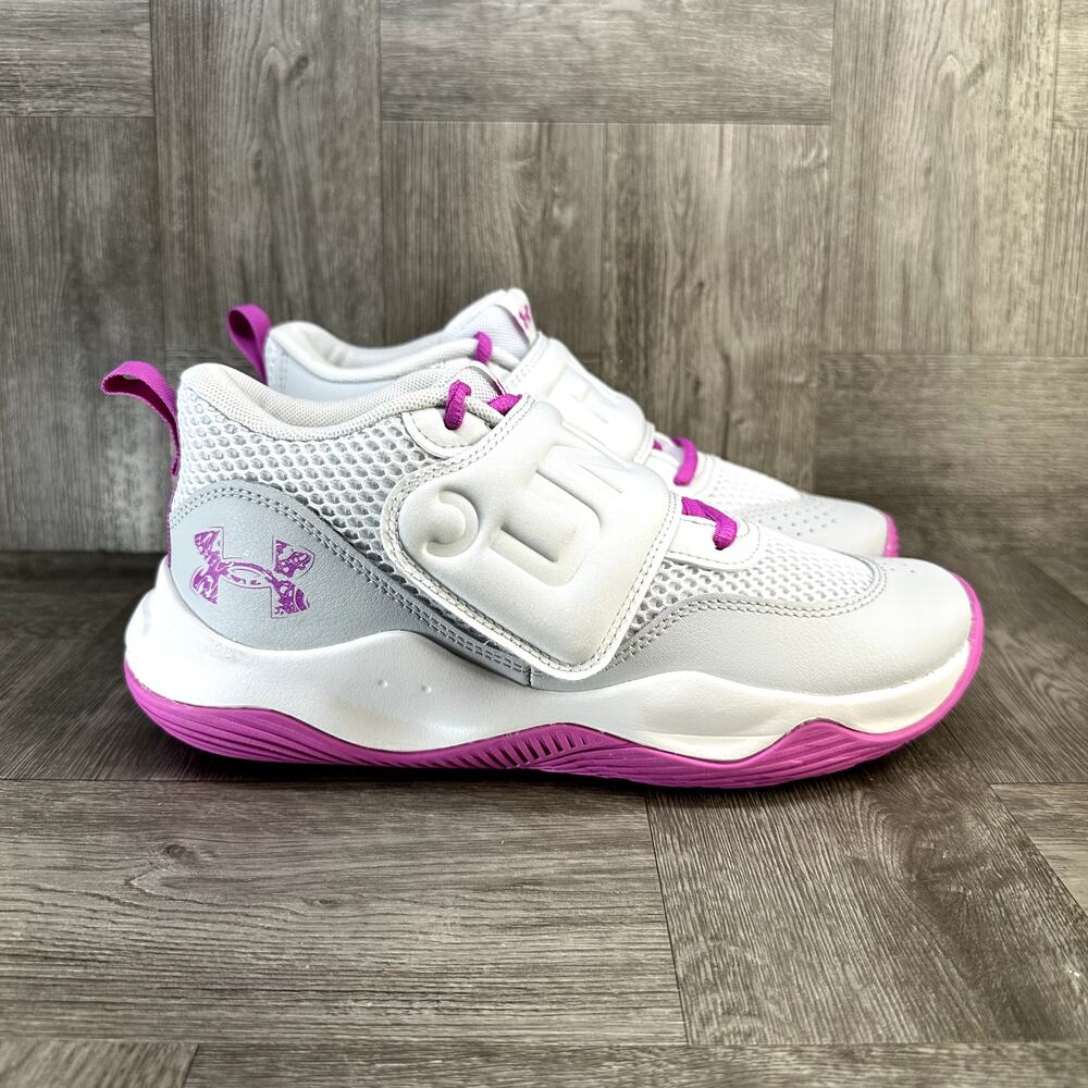 Under Armour Basketball Shoes Kids 6Y White Pink Gray Athletic NEW 3024471-104